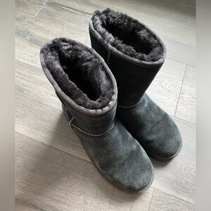 Koolaburra by UGG Koola Short Black Suede Fur Boots Womens Size 9 *READ